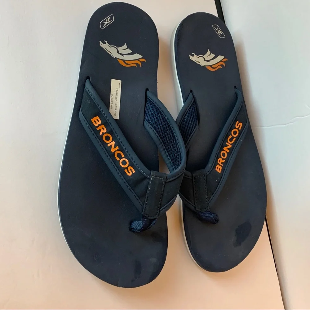 Reebok 8 Denver Broncos flip flops thong sandal